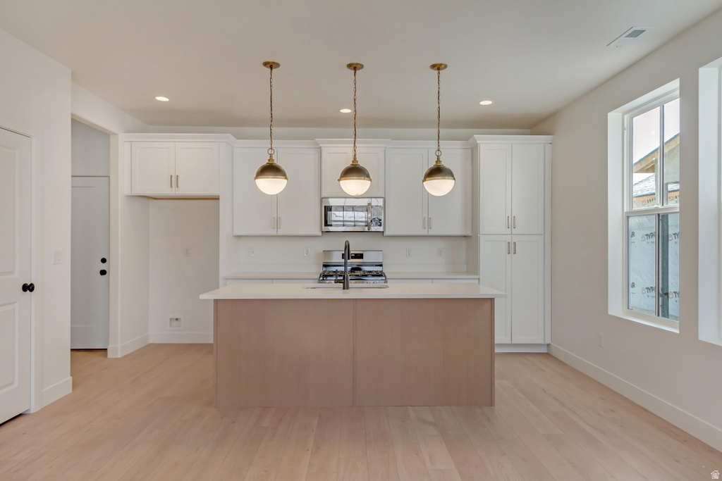 7216 S GRAVEL CROSS WAY #188 West Jordan, UT 84081