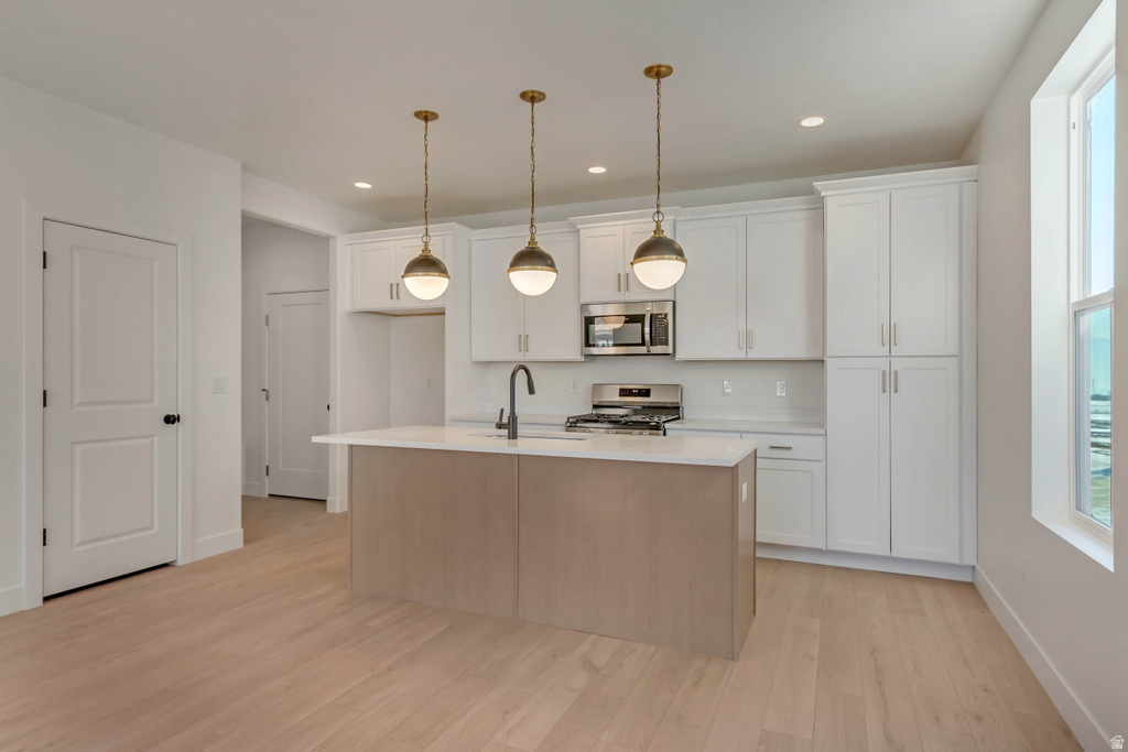 7216 S GRAVEL CROSS WAY #188 West Jordan, UT 84081