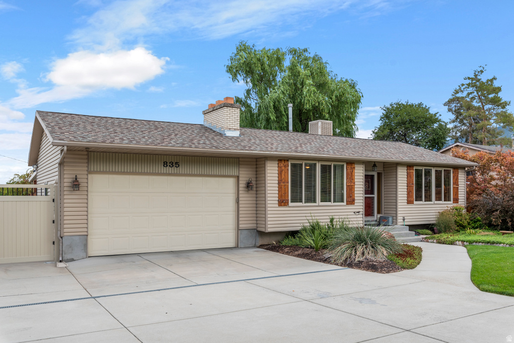835 E CANYON BREEZE LN Draper, UT 84020