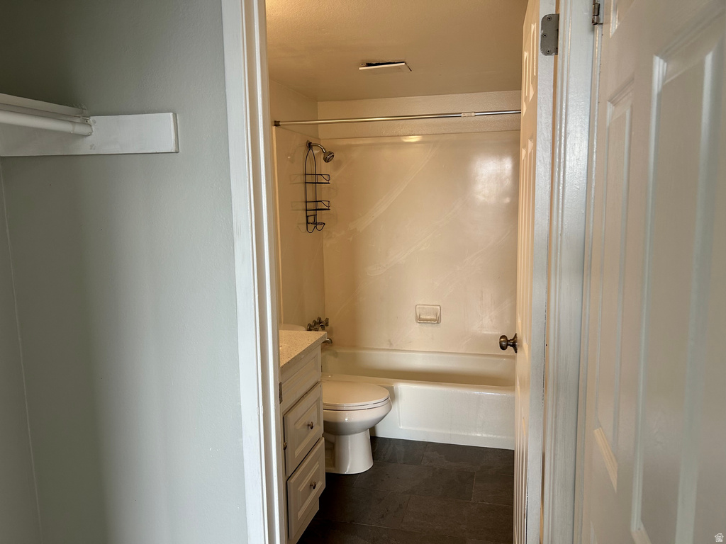 330 E 700 S #L-208 Salt Lake City, UT 84111