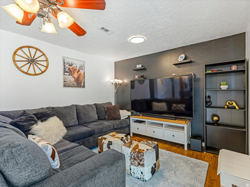 7843 W BRITTAIN DR Magna, UT 84044