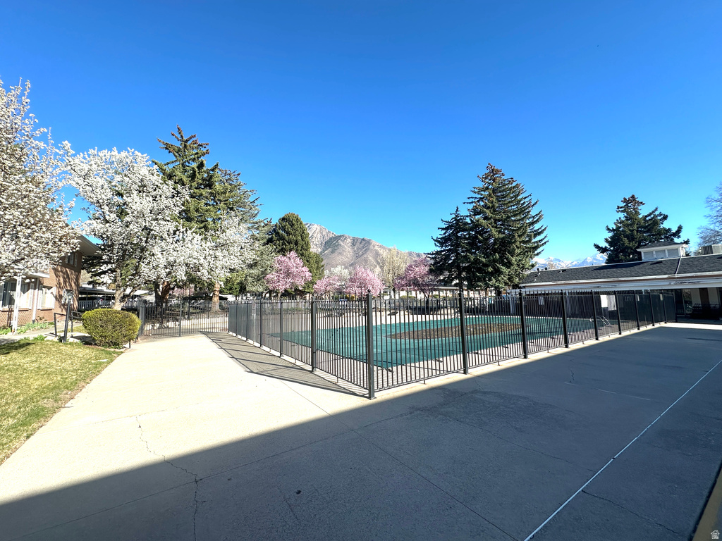 2223 E CARRIAGE LN #48 Holladay, UT 84117