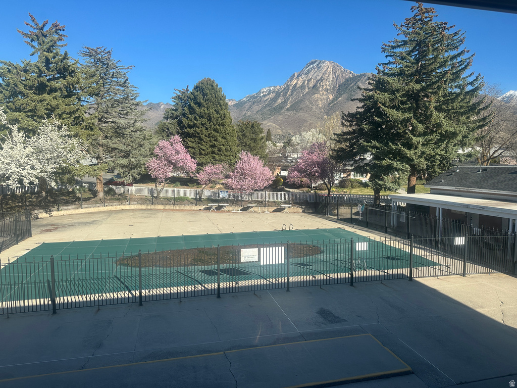 2223 E CARRIAGE LN #48 Holladay, UT 84117