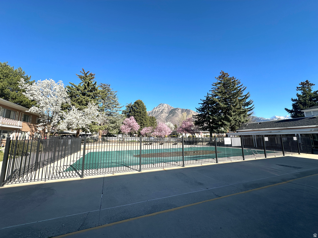2223 E CARRIAGE LN #48 Holladay, UT 84117