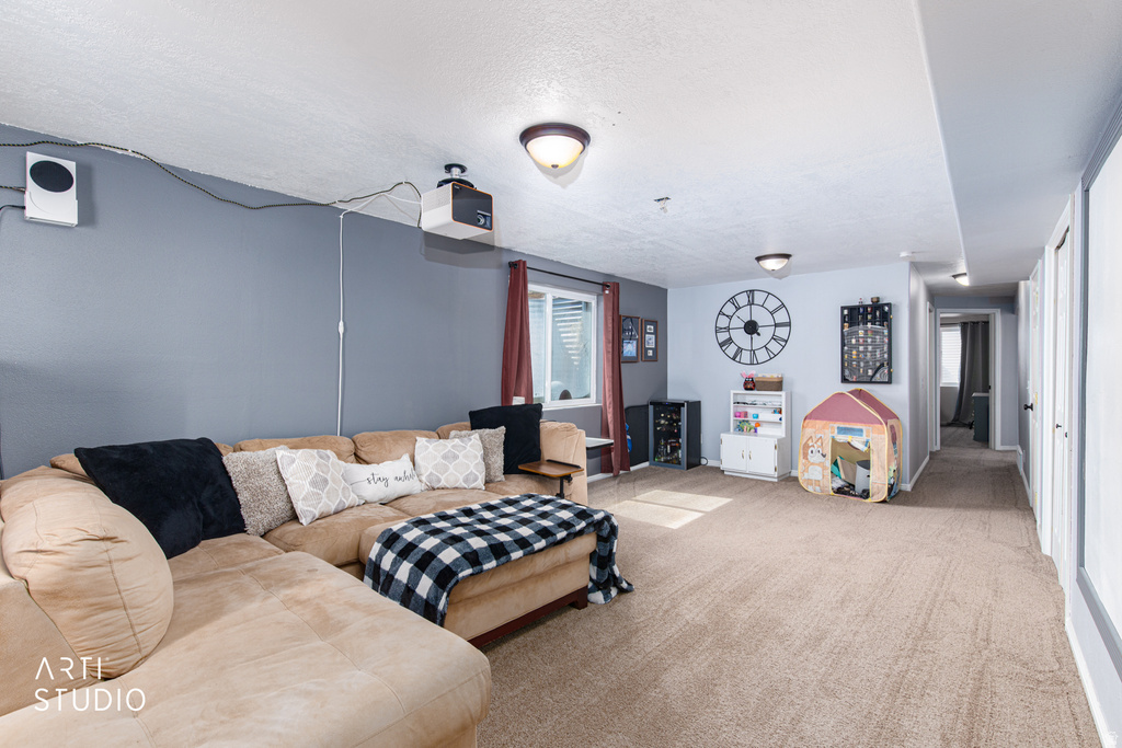 2579 W 3900 S Roy, UT 84067