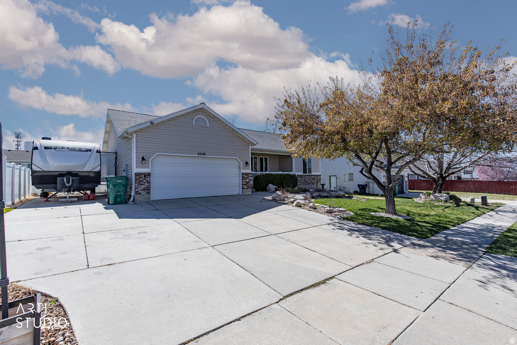 2579 W 3900 S Roy, UT 84067