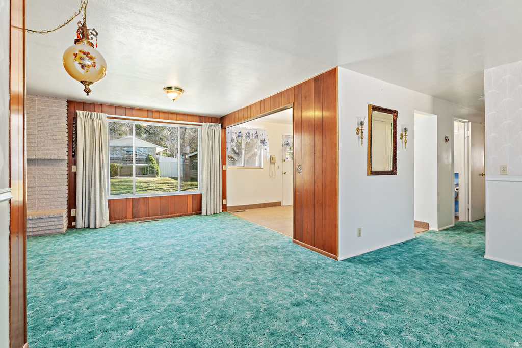 325 S 1300 E Pleasant Grove, UT 84062