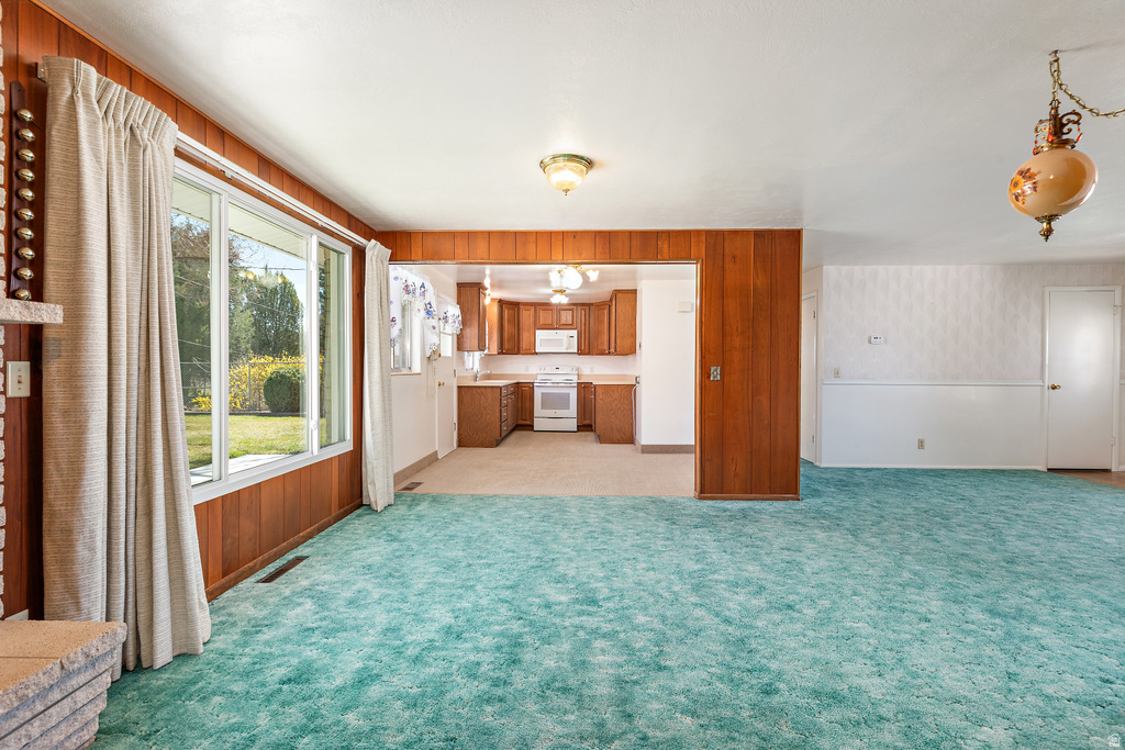 325 S 1300 E Pleasant Grove, UT 84062