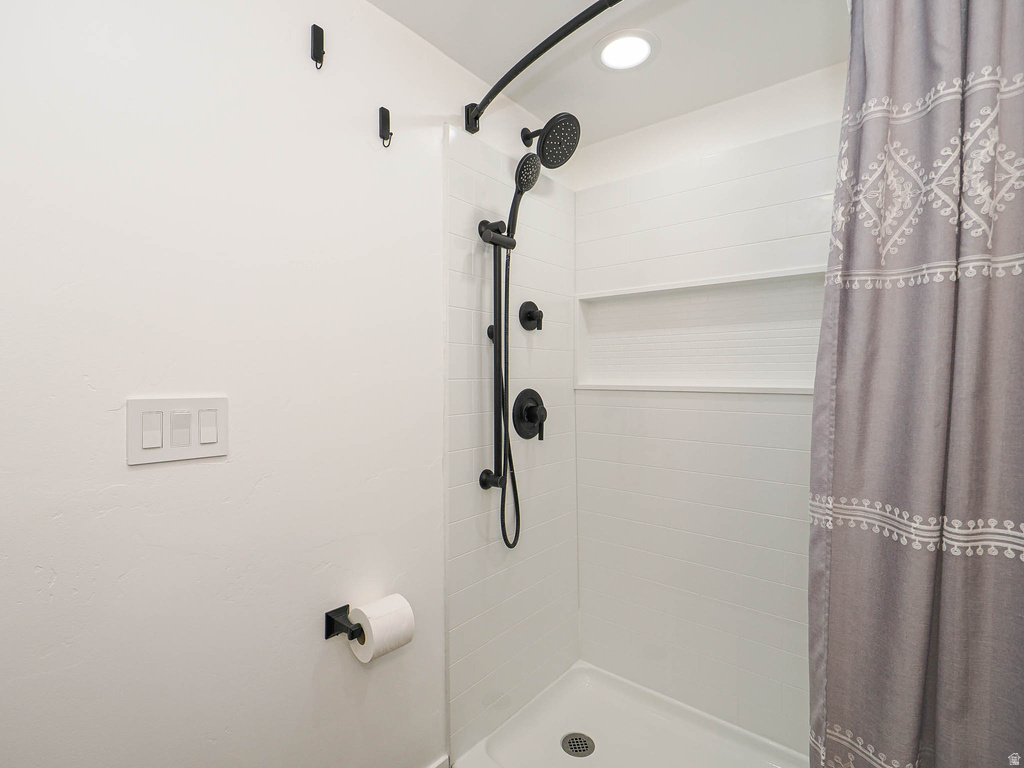 2087 E WEEPING WILLOW WAY Eagle Mountain, UT 84005