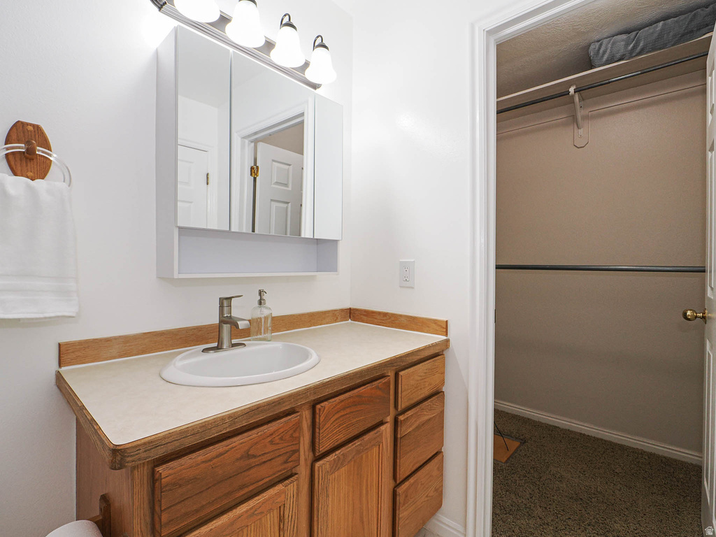 2087 E WEEPING WILLOW WAY Eagle Mountain, UT 84005