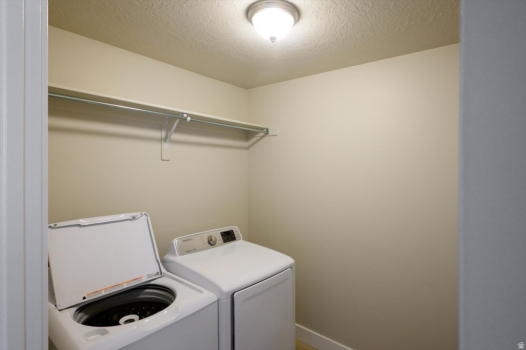 8078 N CLYDESDALE DR Eagle Mountain, UT 84005