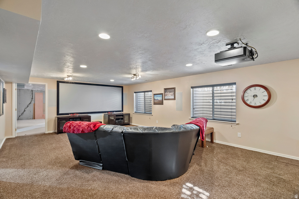 8332 S SADDLE OAKS CT West Jordan, UT 84081