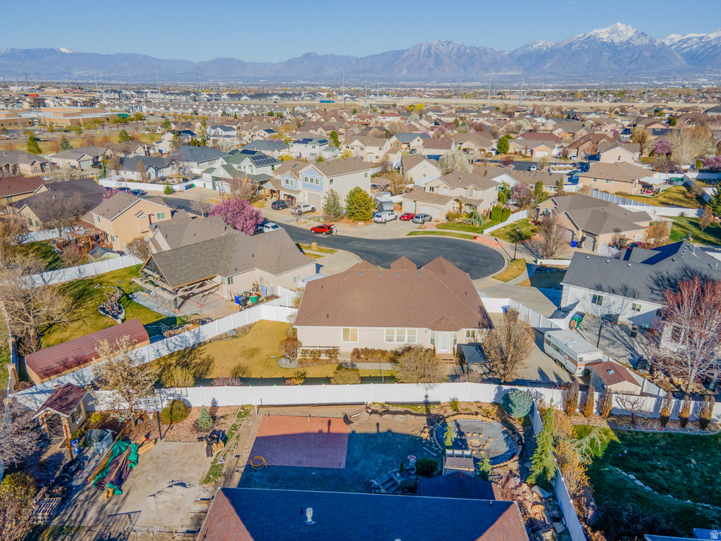 8332 S SADDLE OAKS CT West Jordan, UT 84081