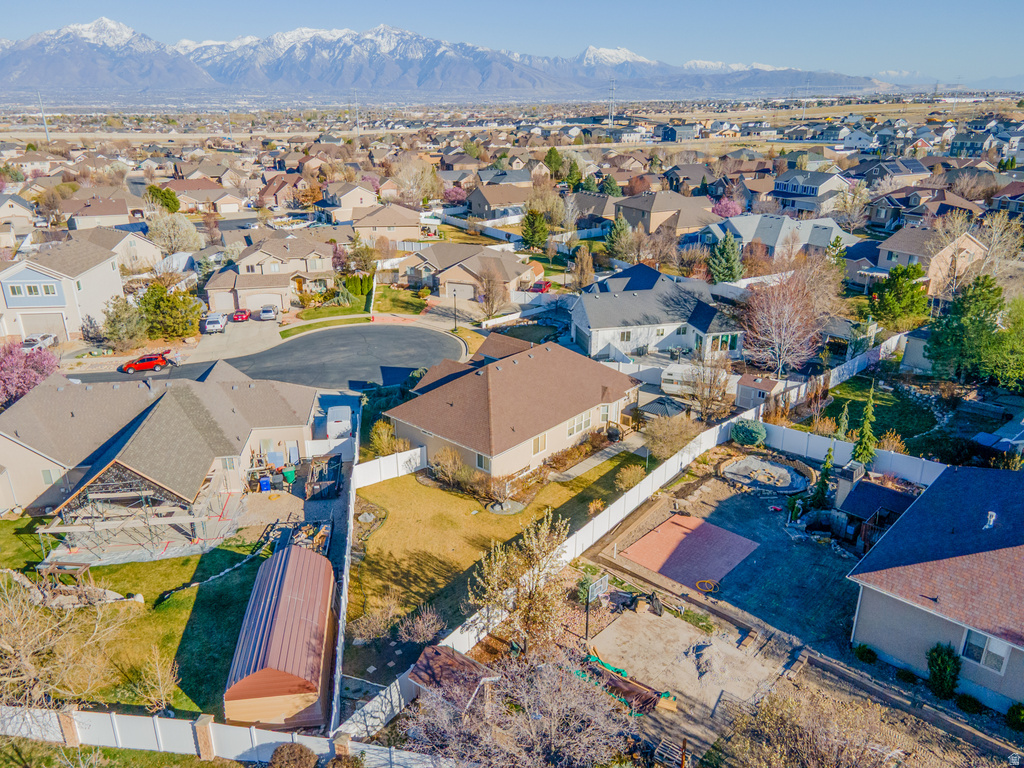 8332 S SADDLE OAKS CT West Jordan, UT 84081