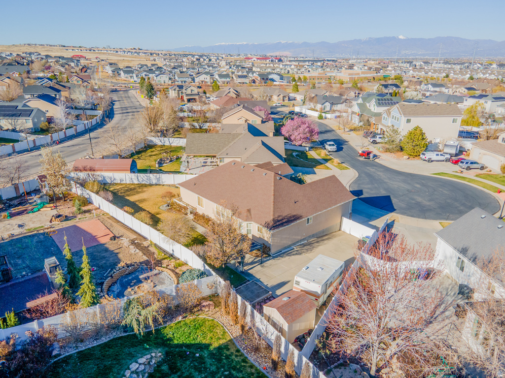 8332 S SADDLE OAKS CT West Jordan, UT 84081