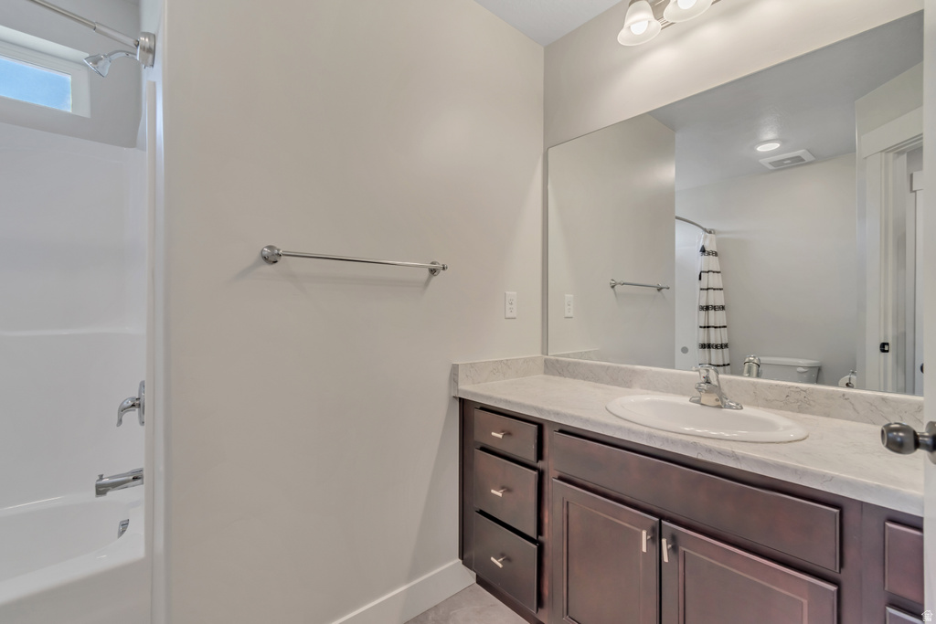 90 E CRANER PEAK DR Eagle Mountain, UT 84005