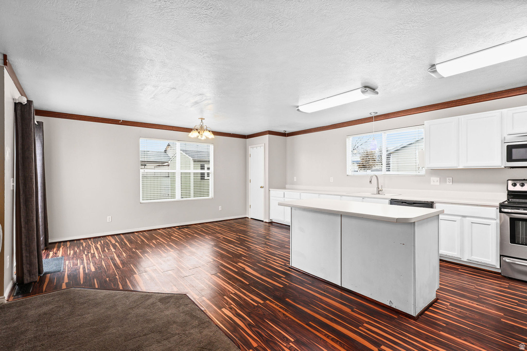 2188 W 2220 N Clinton, UT 84015