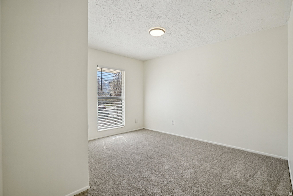 7404 S SUNHILL CIR Cottonwood Heights, UT 84121