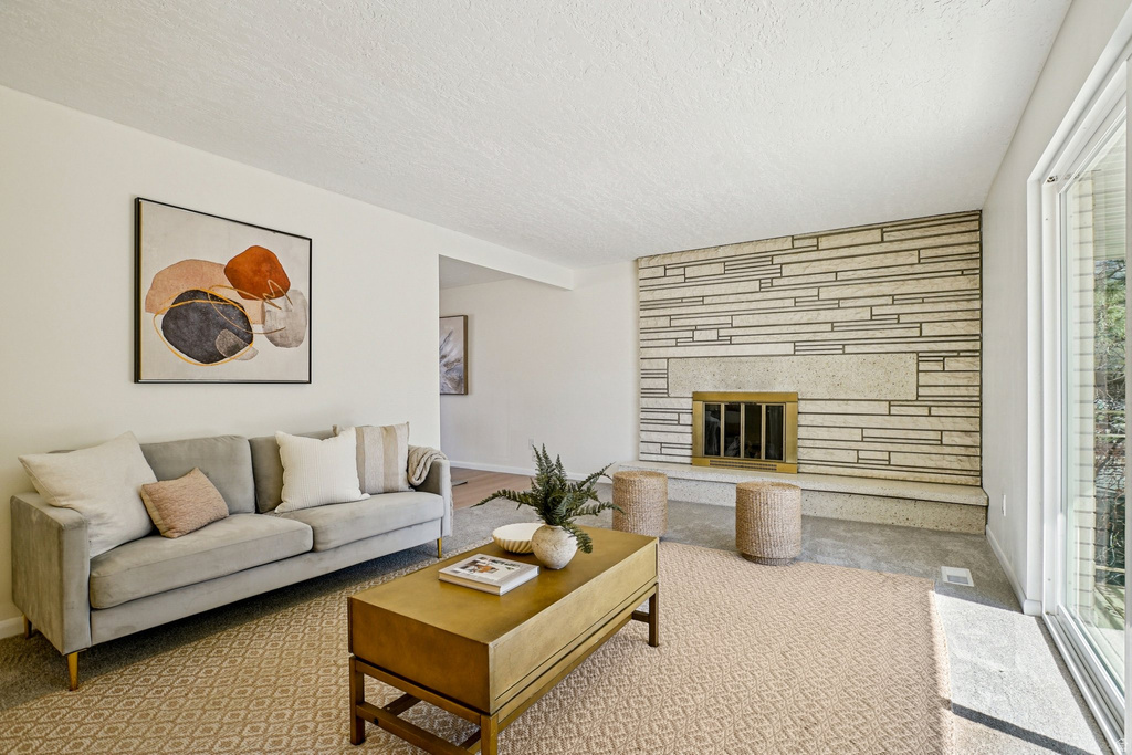 7404 S SUNHILL CIR Cottonwood Heights, UT 84121