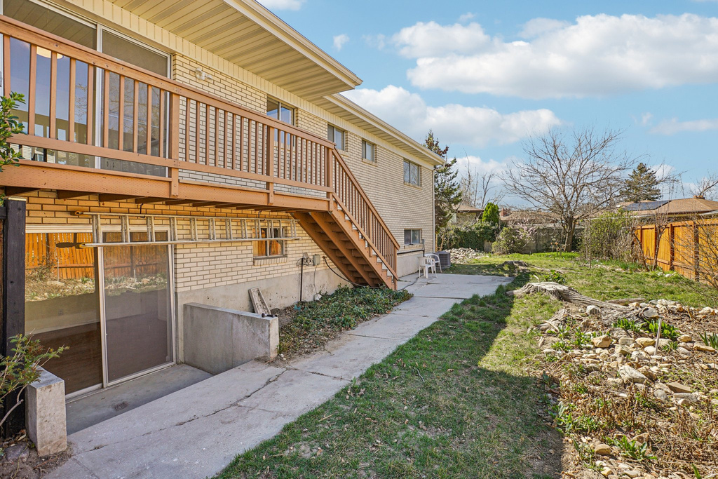 7404 S SUNHILL CIR Cottonwood Heights, UT 84121