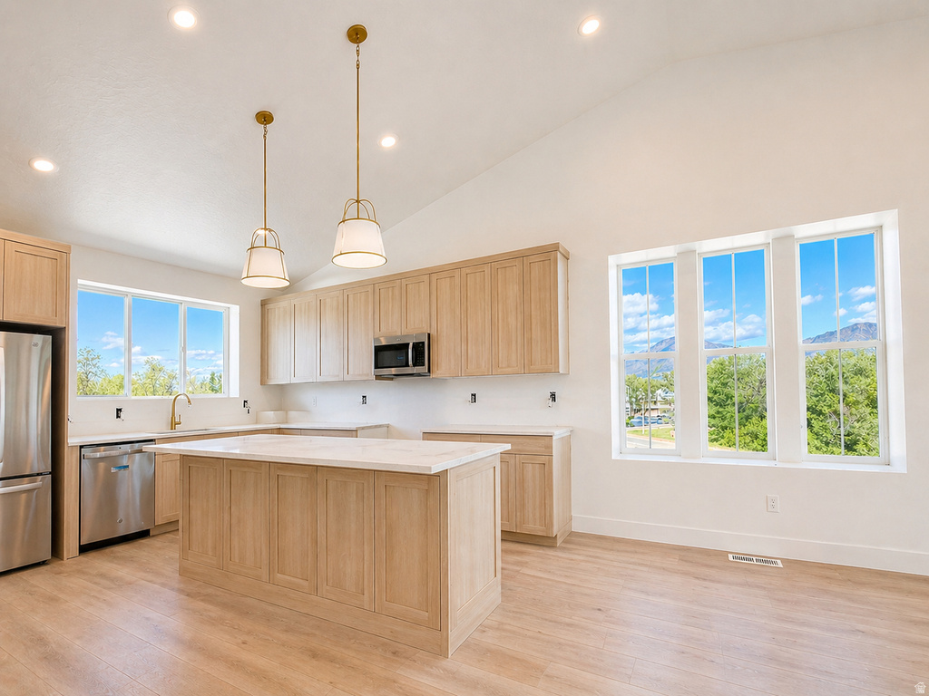868 E BROOKSHADE LN #103 Murray, UT 84107