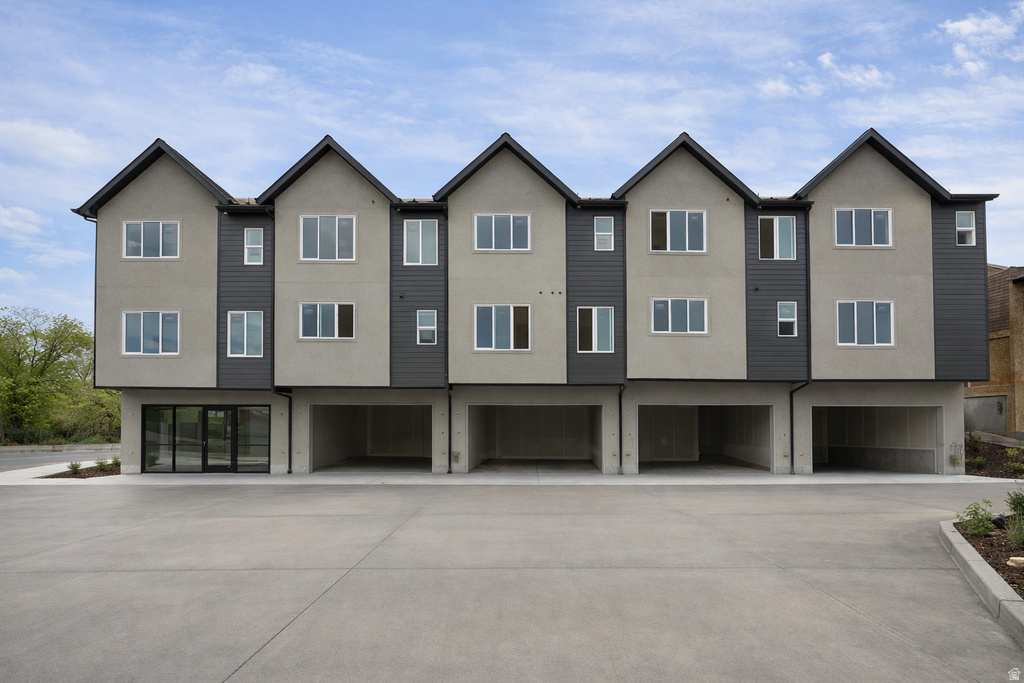 868 E BROOKSHADE LN #103 Murray, UT 84107