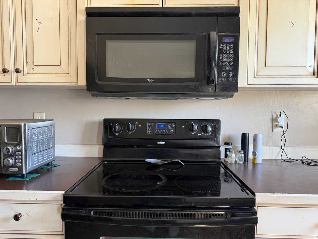 640 E 600 N Roosevelt, UT 84066