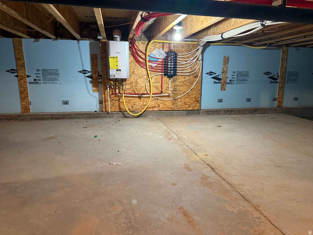 640 E 600 N Roosevelt, UT 84066