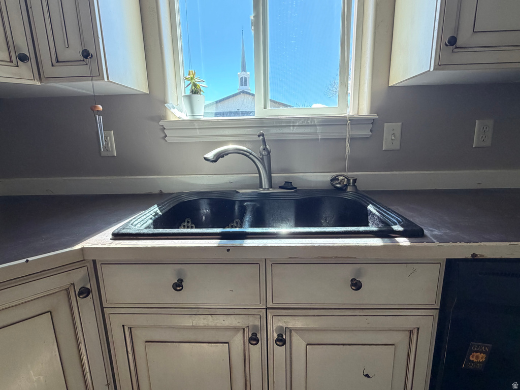 640 E 600 N Roosevelt, UT 84066