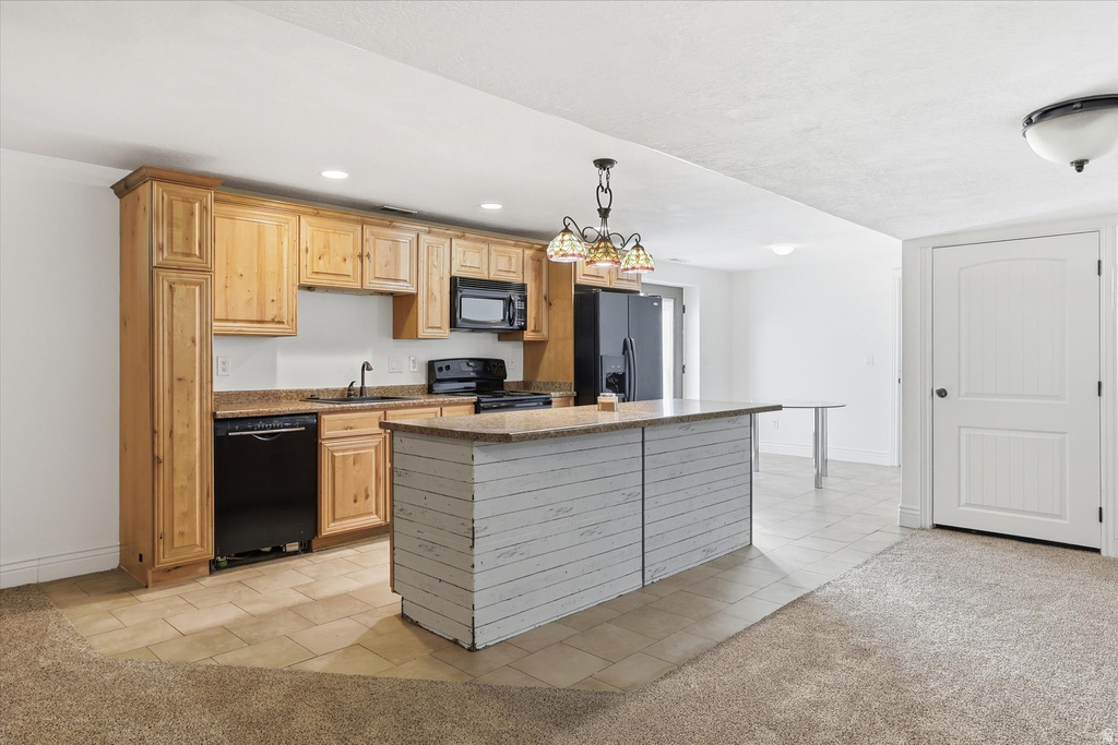 3694 S 4975 W West Haven, UT 84401