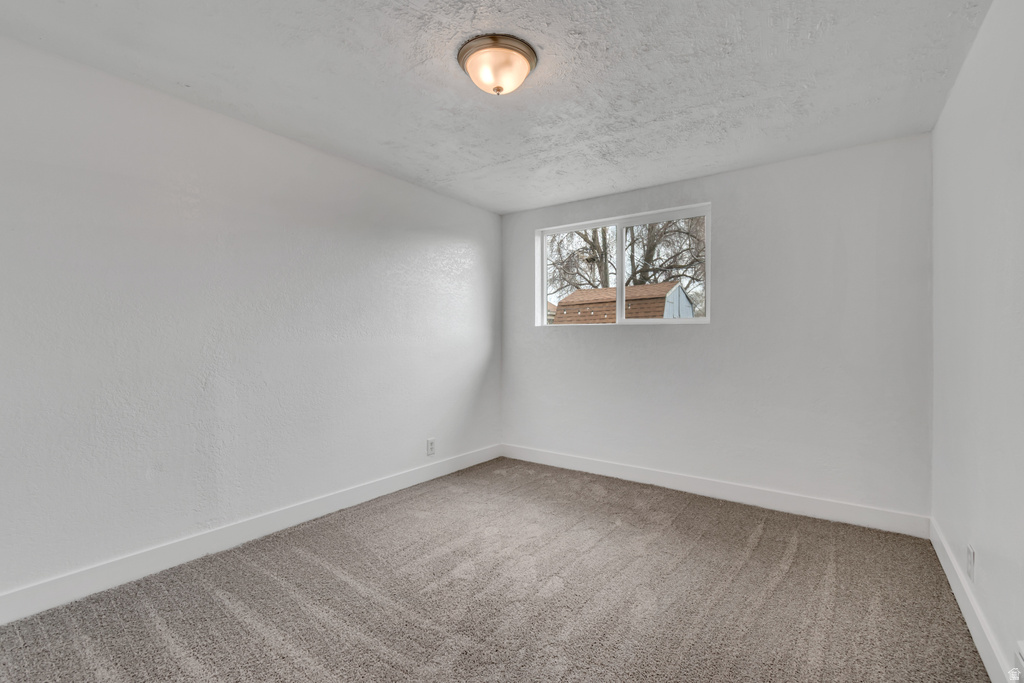 2041 W 3100 S West Valley City, UT 84119