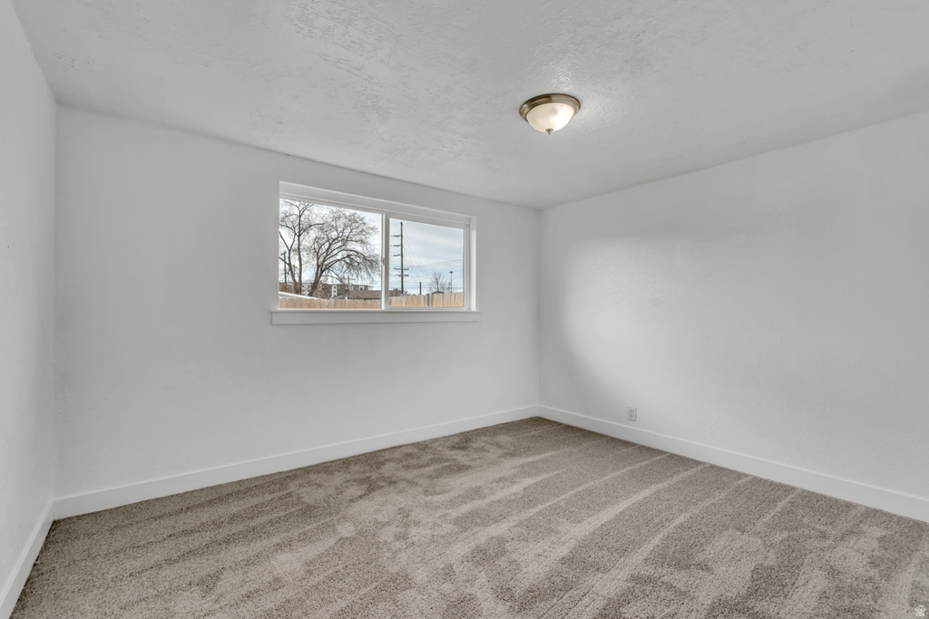 2041 W 3100 S West Valley City, UT 84119