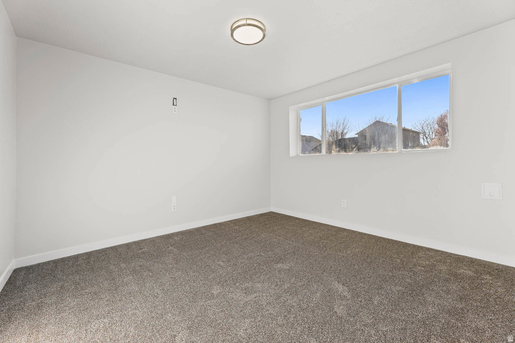 936 N 580 E Tooele, UT 84074