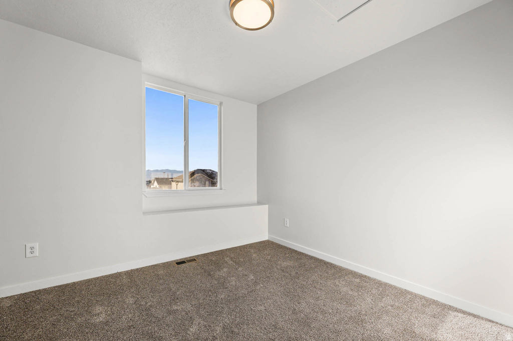 936 N 580 E Tooele, UT 84074