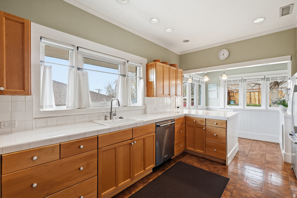 1139 E 900 ST Salt Lake City, UT 84105