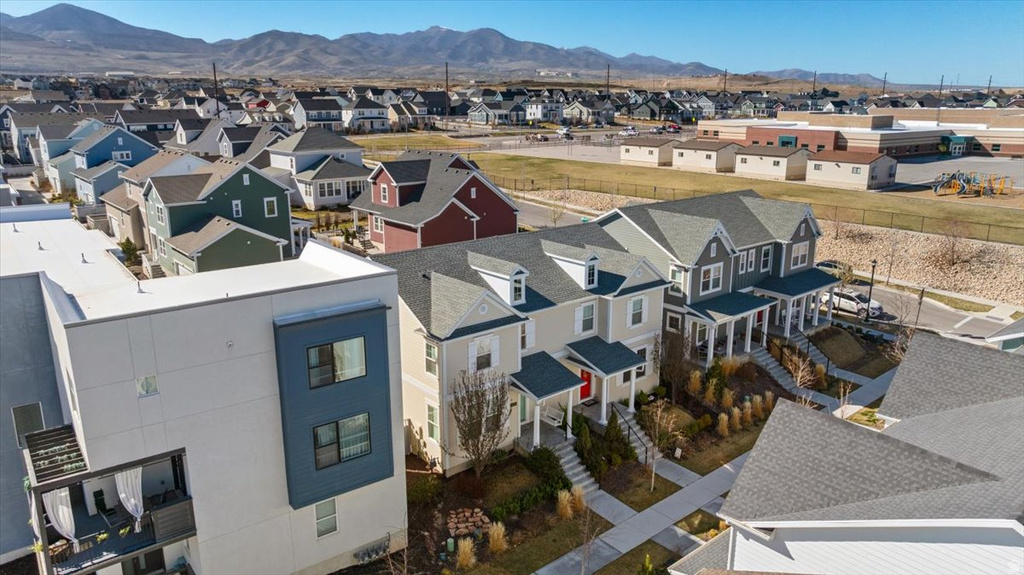 6321 W MOON DR South Jordan, UT 84009