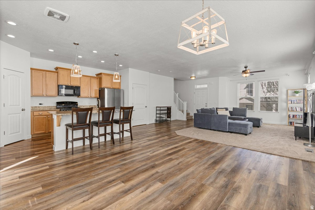 6321 W MOON DR South Jordan, UT 84009