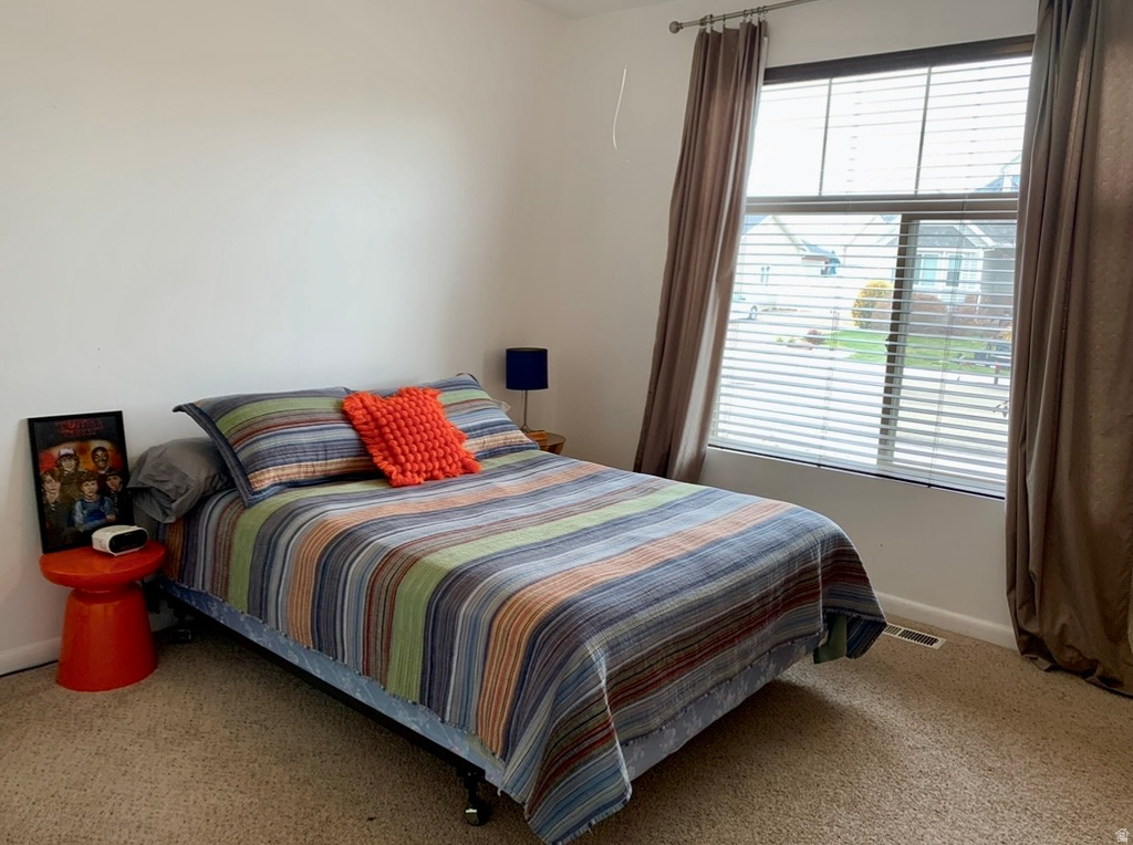 135 CONSTITUTION DR Roosevelt, UT 84066