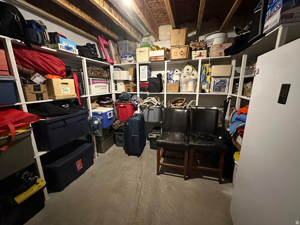 135 CONSTITUTION DR Roosevelt, UT 84066