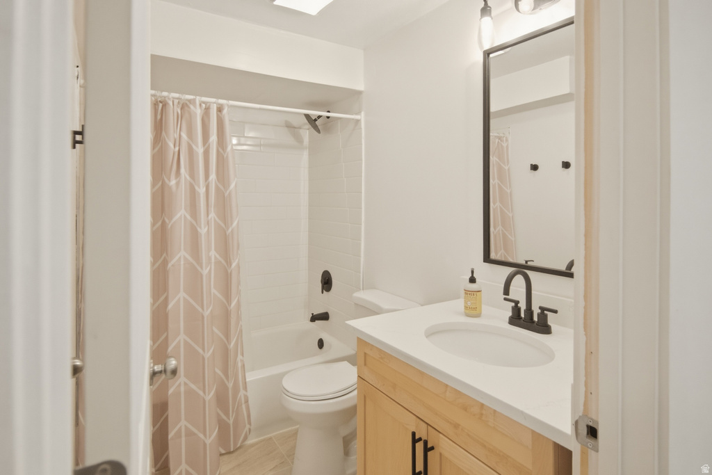 1711 E SHADOW DR Eagle Mountain, UT 84005