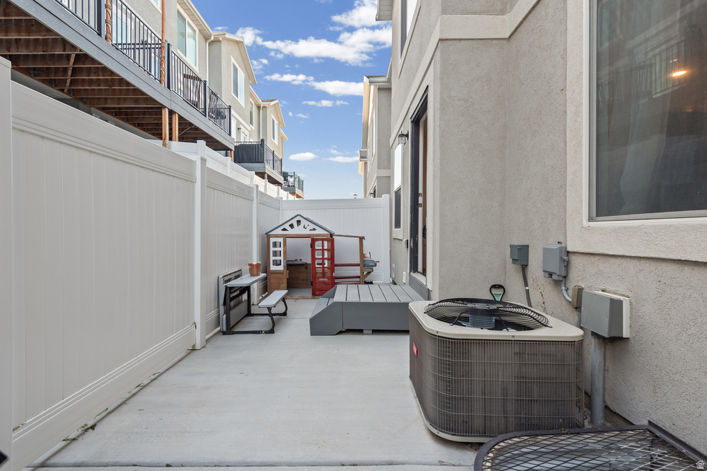 8609 W MEADOW BANK WAY Magna, UT 84044