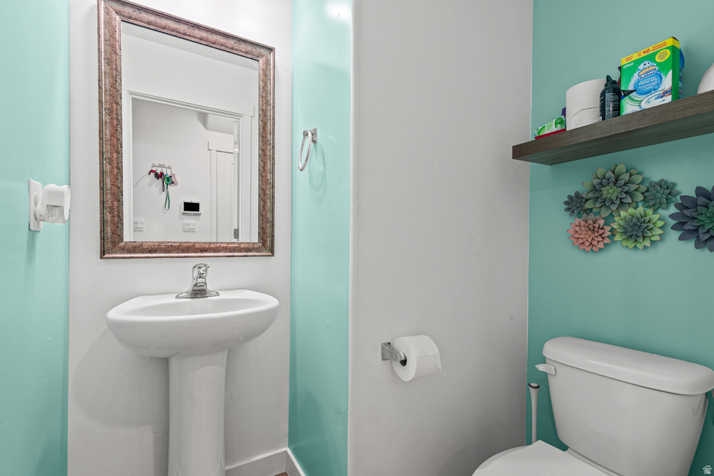 8609 W MEADOW BANK WAY Magna, UT 84044