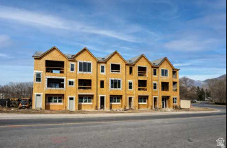 864 E BROOKSHADE LN #105 Murray, UT 84107