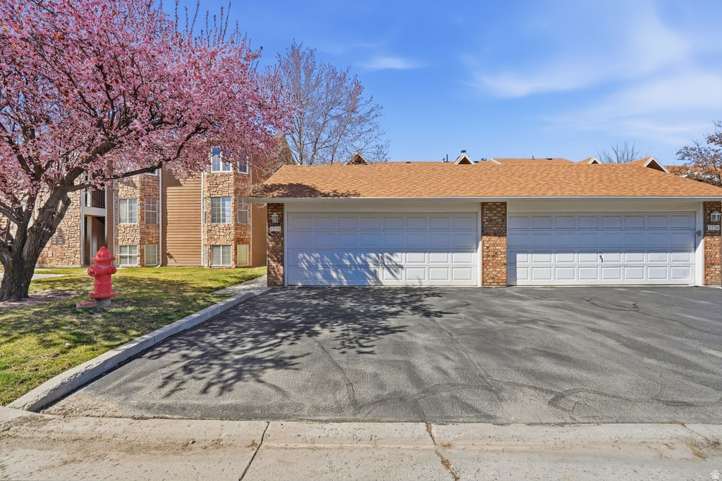 7738 S SUNBIRD WAY Midvale, UT 84047