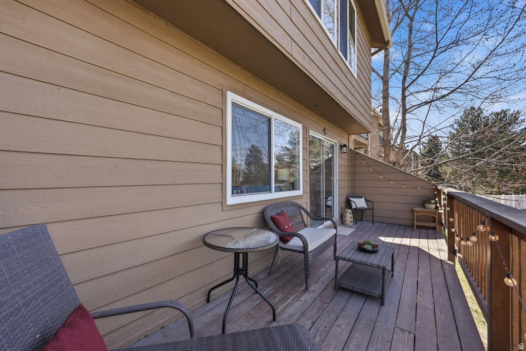 7738 S SUNBIRD WAY Midvale, UT 84047