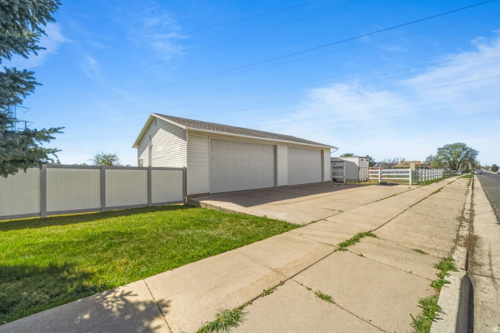 1055 S 1000 W Clearfield, UT 84015