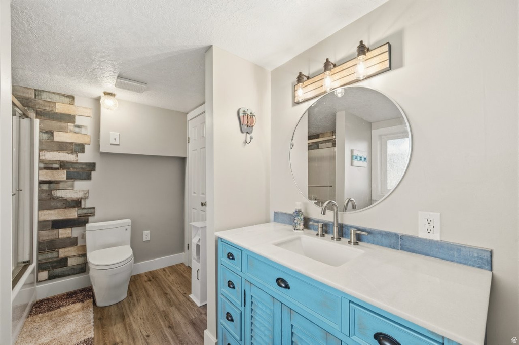 1055 S 1000 W Clearfield, UT 84015