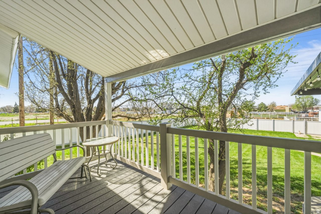 1055 S 1000 W Clearfield, UT 84015