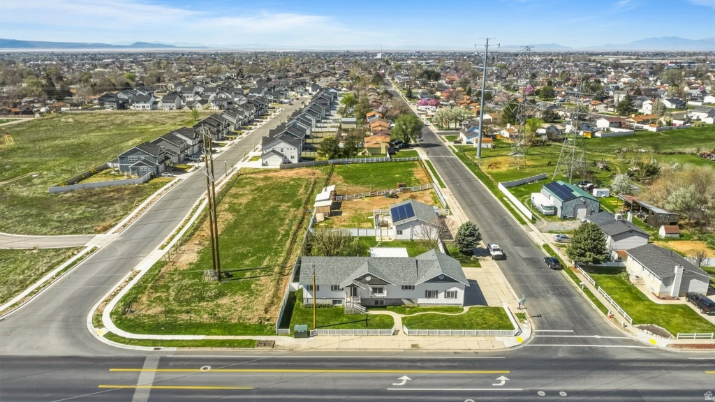 1055 S 1000 W Clearfield, UT 84015