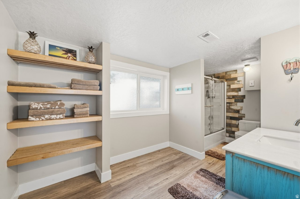 1055 S 1000 W Clearfield, UT 84015